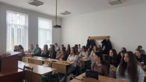 Студентам про особливості трудових відносин