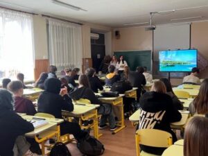 Держпраці провели семінар для учнів Івано-Франківського ліцею №1